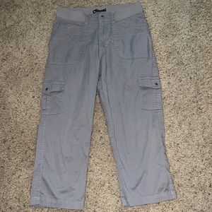 Lee solid Gray Relaxed fit Cropped Cargo Pants size 6 elastic waist lightweight
